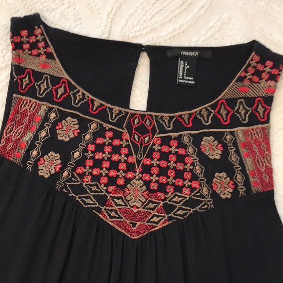Forever 21 top red embroidery stitched detailed top morracan feel - Picture 2 of 4